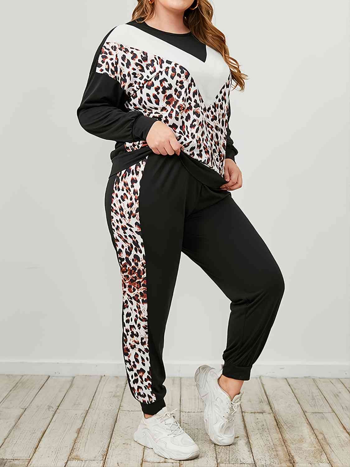 Plus Size KHD Leopard Sweatshirt and Sweatpants Set Krazy Heart Designs Boutique Leopard 1XL