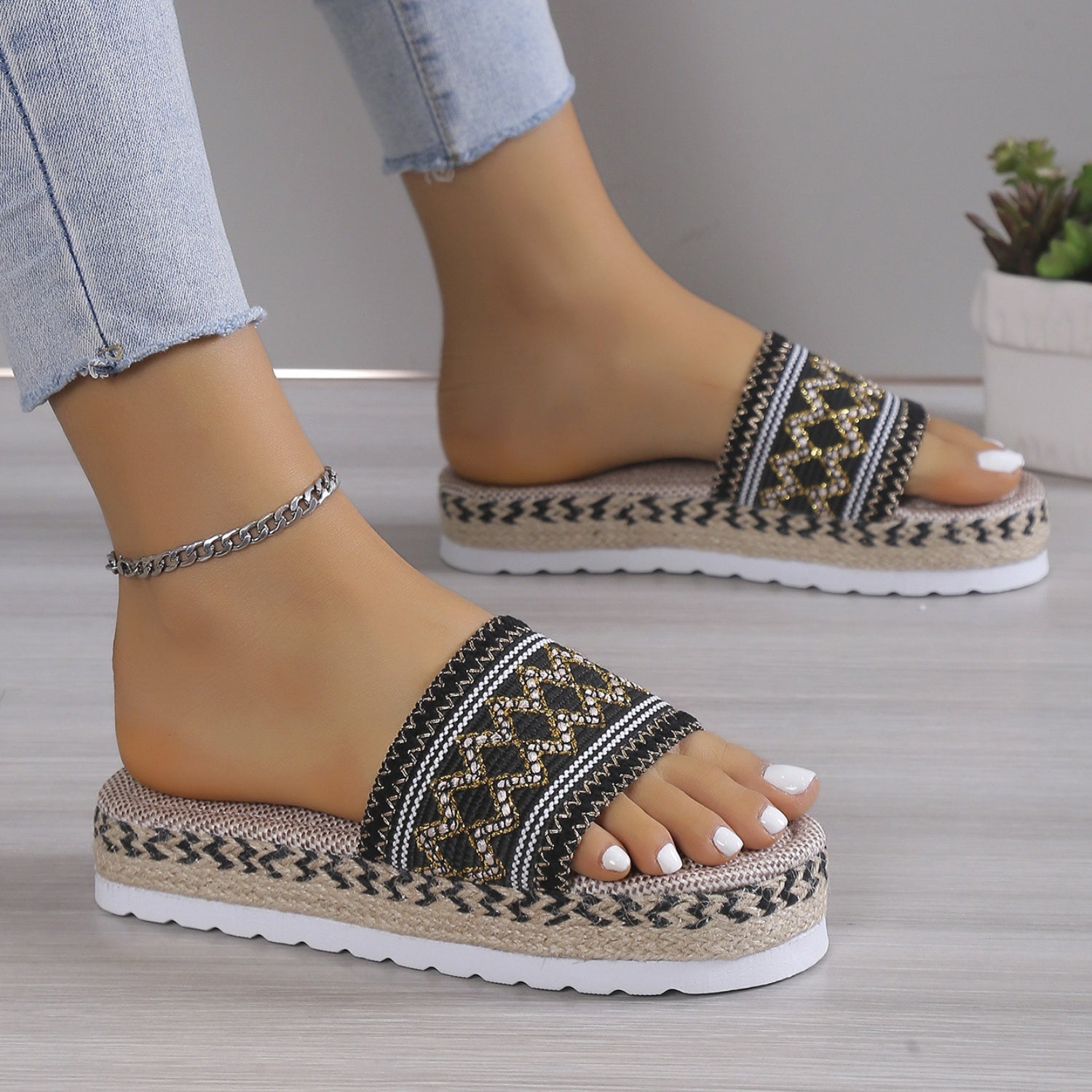 Geometric Weave Platform Sandals (4 Colors) shoes Krazy Heart Designs Boutique   