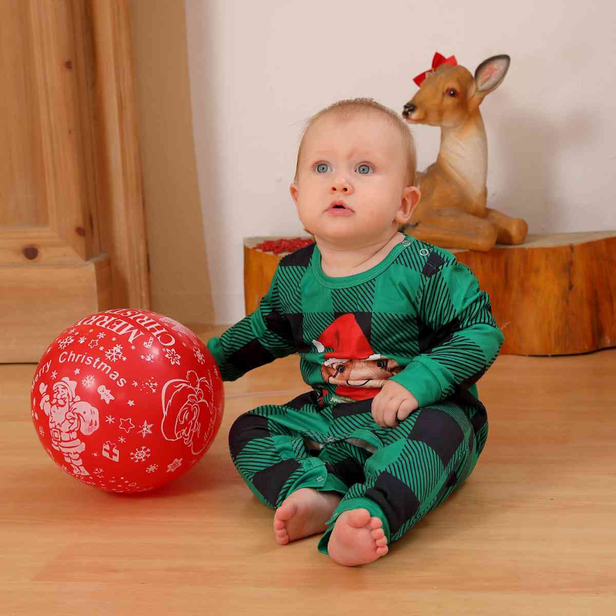 MERRY CHRISTMAS Graphic Plaid Jumpsuit for Baby  Krazy Heart Designs Boutique Green 3-6M 